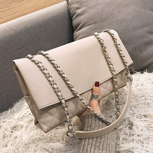 Nude handbags